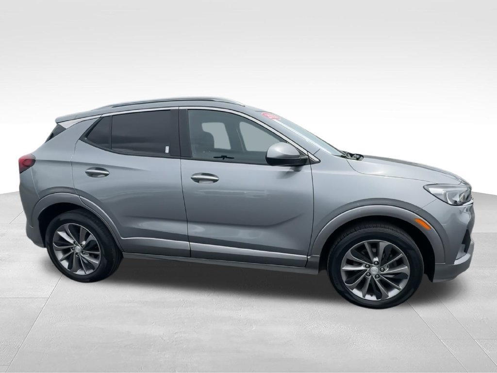 Used 2023 Gray Buick Select image 9