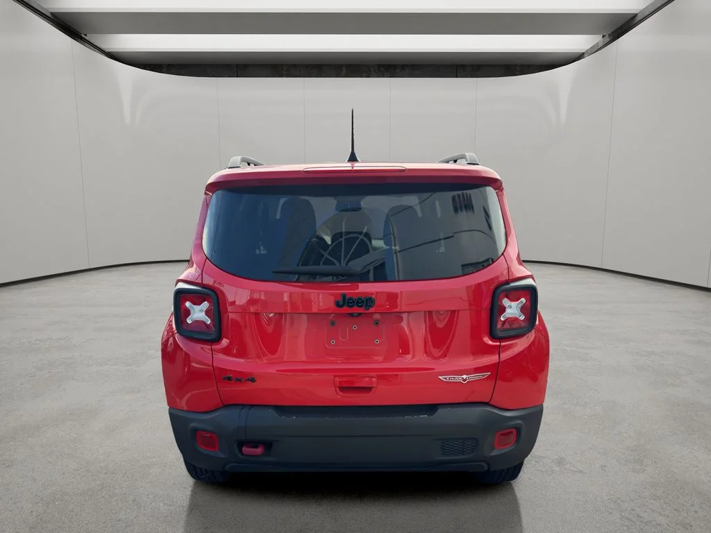 Used 2023 Colorado Red Clearcoat Jeep Trailhawk image 4
