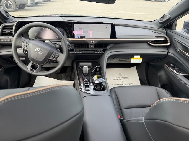 2026 Toyota Crown Signia Limited - Photo 21