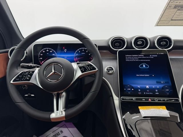 New 2026 Polar White Mercedes-Benz GLC 300 image 4
