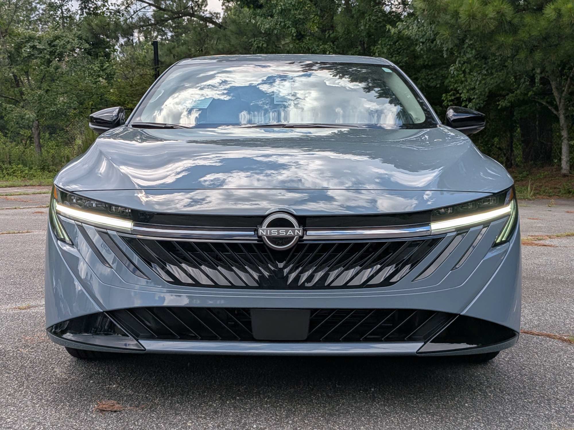 New 2026 Gray Nissan SL image 7
