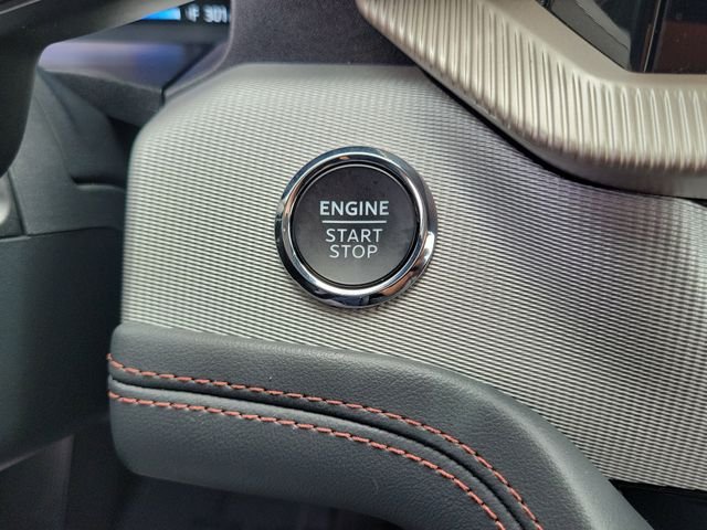Used 2026 Vapor Blue Metallic Ford Active image 10
