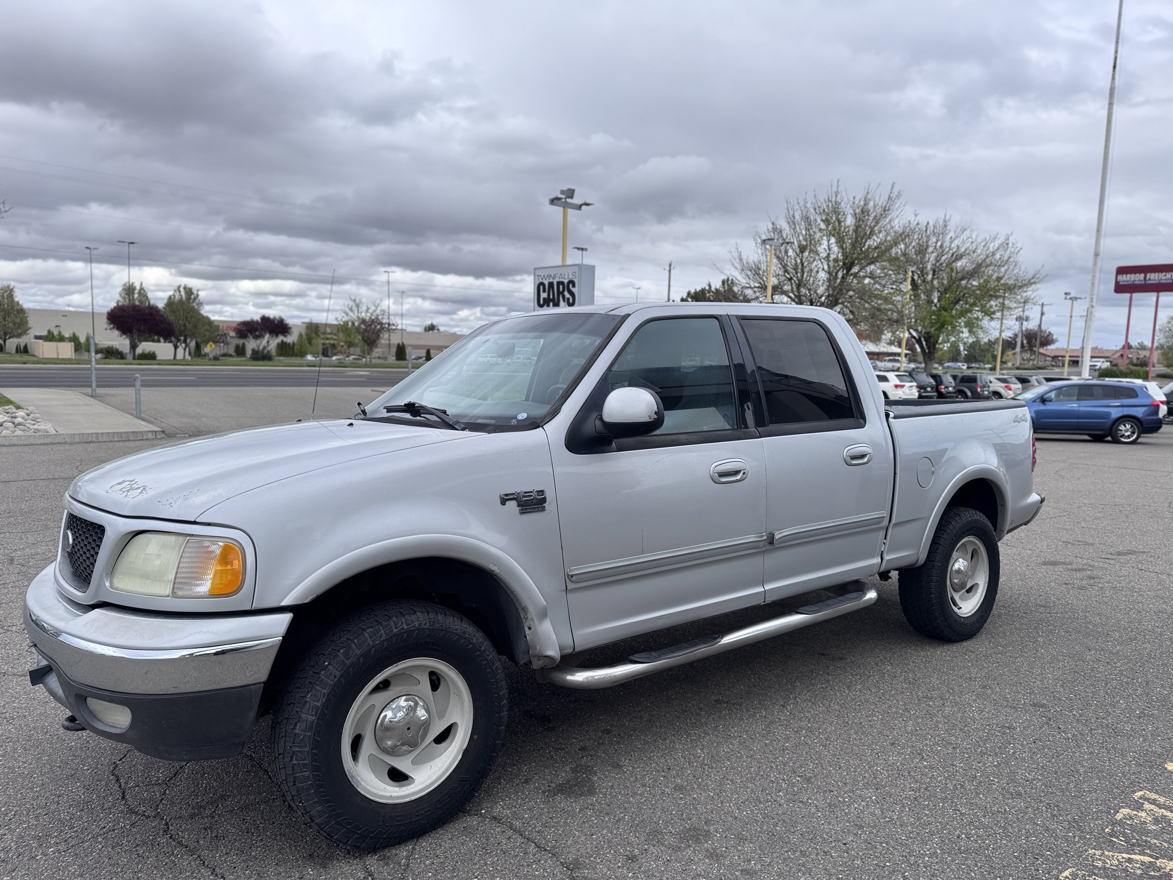 Used 2002  Ford XLT image 4