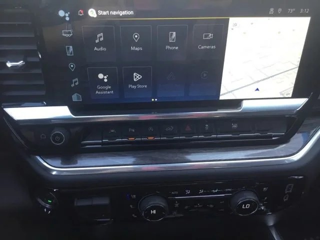 2025 Chevrolet Silverado 1500 LTZ - Photo 15