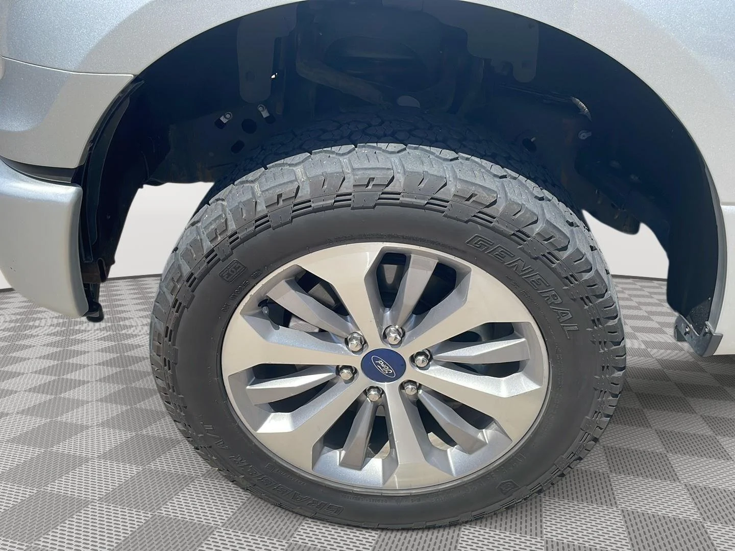 2017 Ford F-150 XL - Photo 21