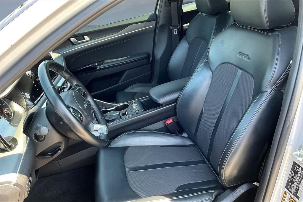 Used 2024 Wolf Gray Kia GT-Line image 21