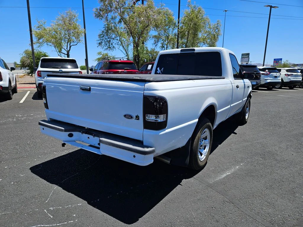 Used 2000 White Ford XL image 5