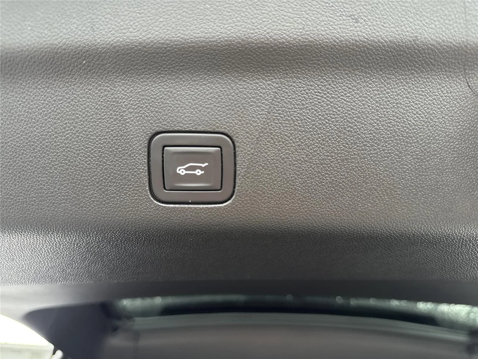 Used 2024 Black Chevrolet Premier image 37