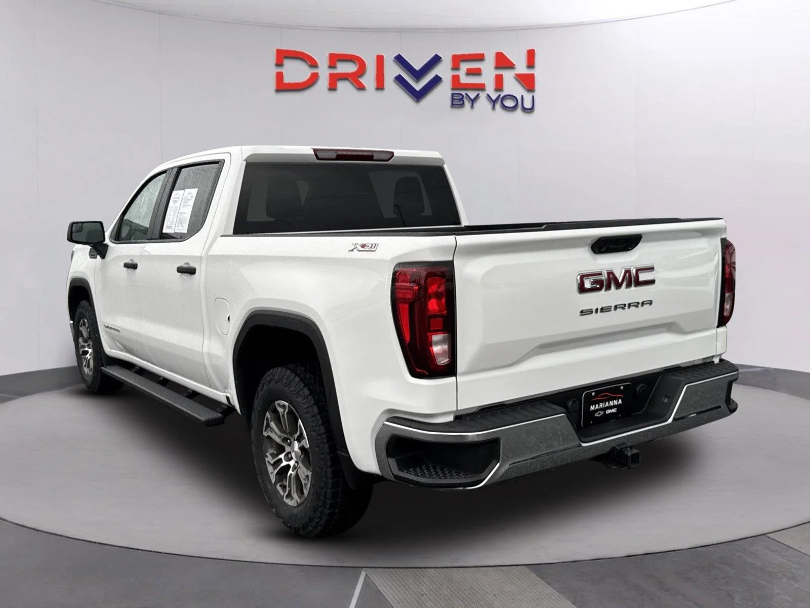 Used 2025 Summit White GMC Pro image 6