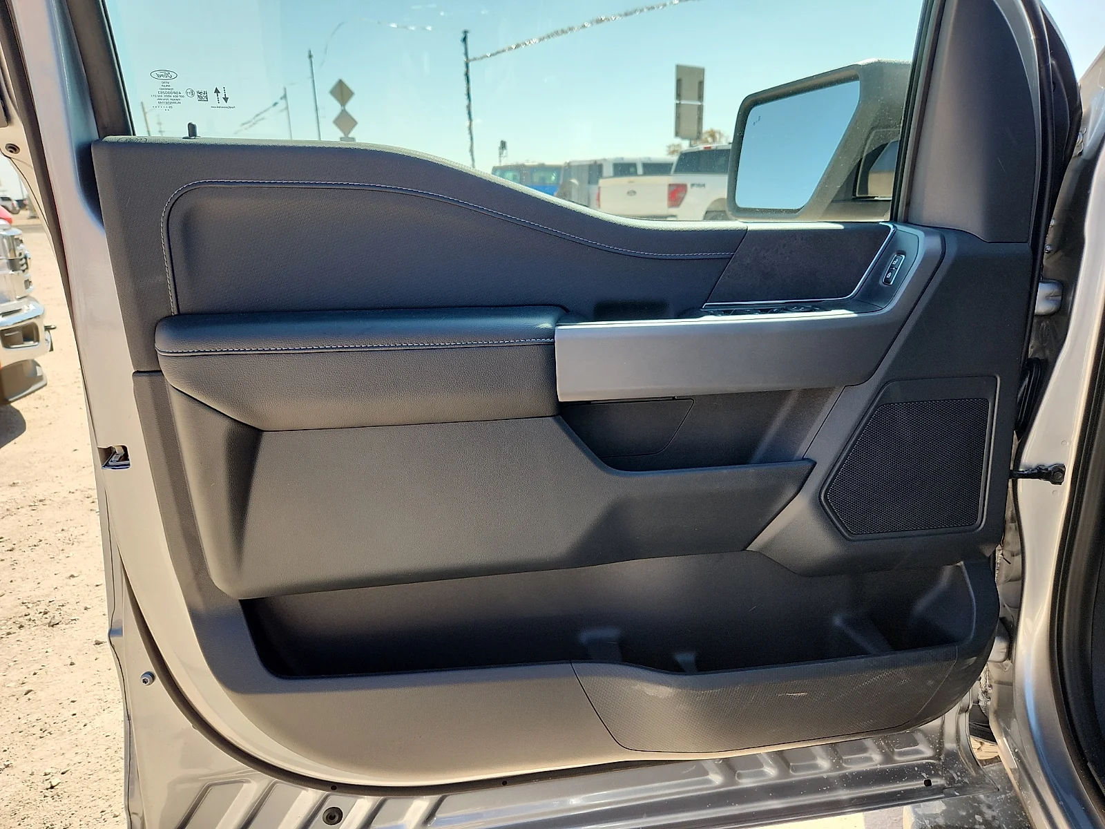 New 2026 Iconic Silver Metallic Ford XLT image 14