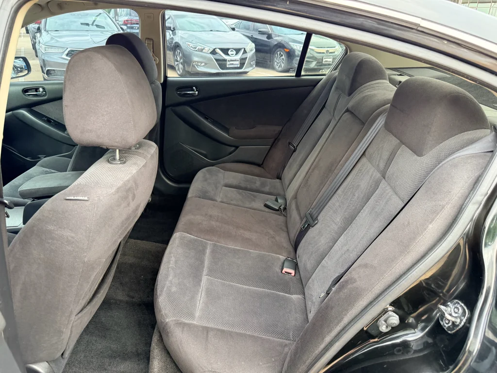 Used 2007 Super Black Nissan 2.5 S image 26