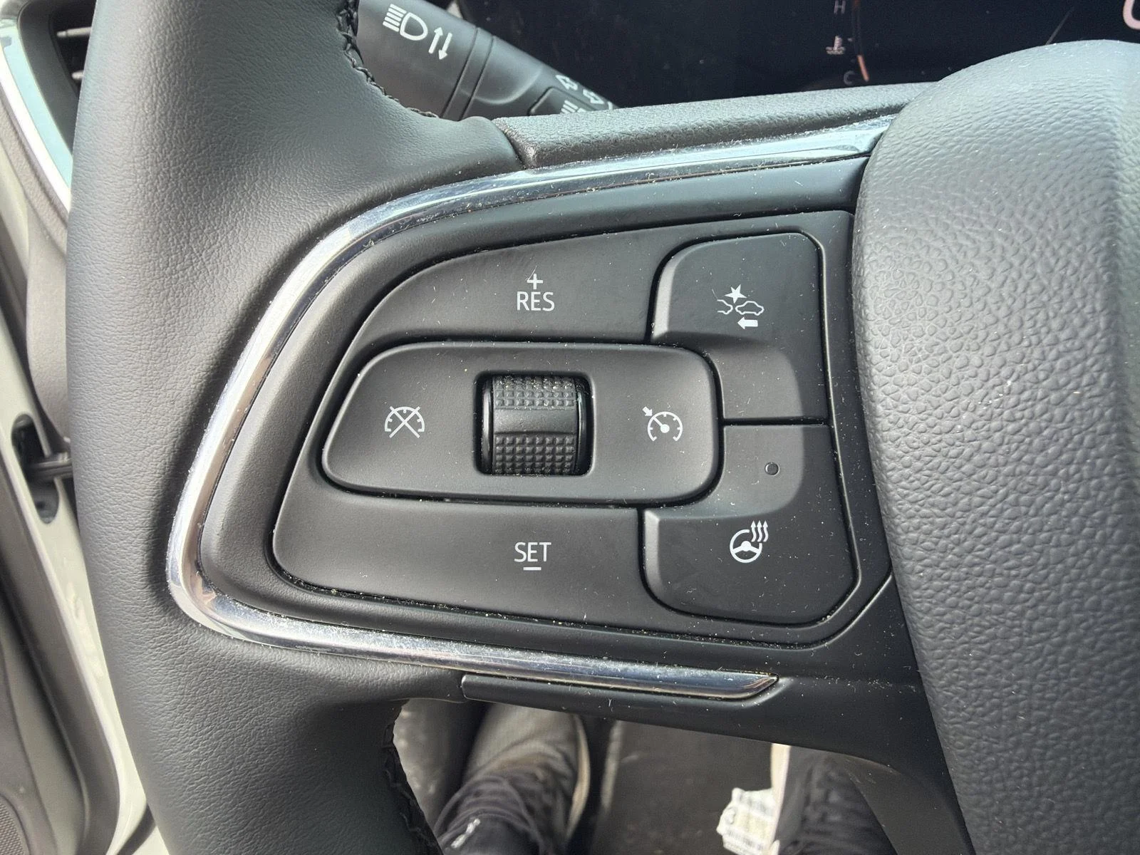 Used 2024 Summit White Buick Sport Touring image 19