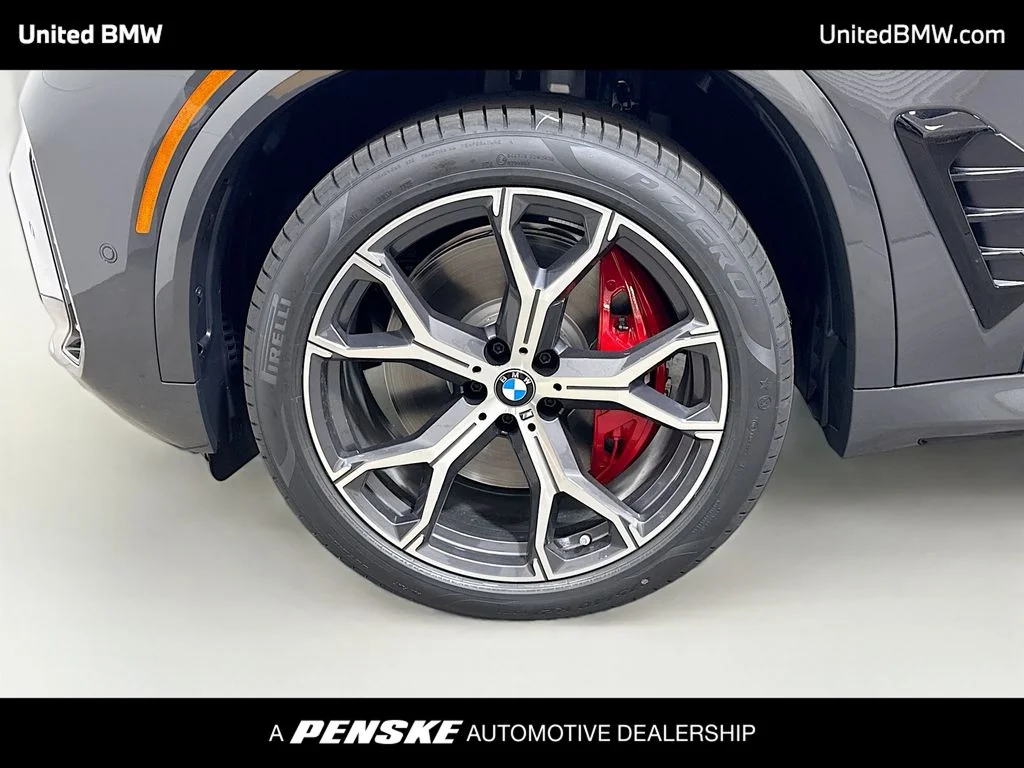 New 2026 Dravit Grey Metallic BMW xDrive50e image 2