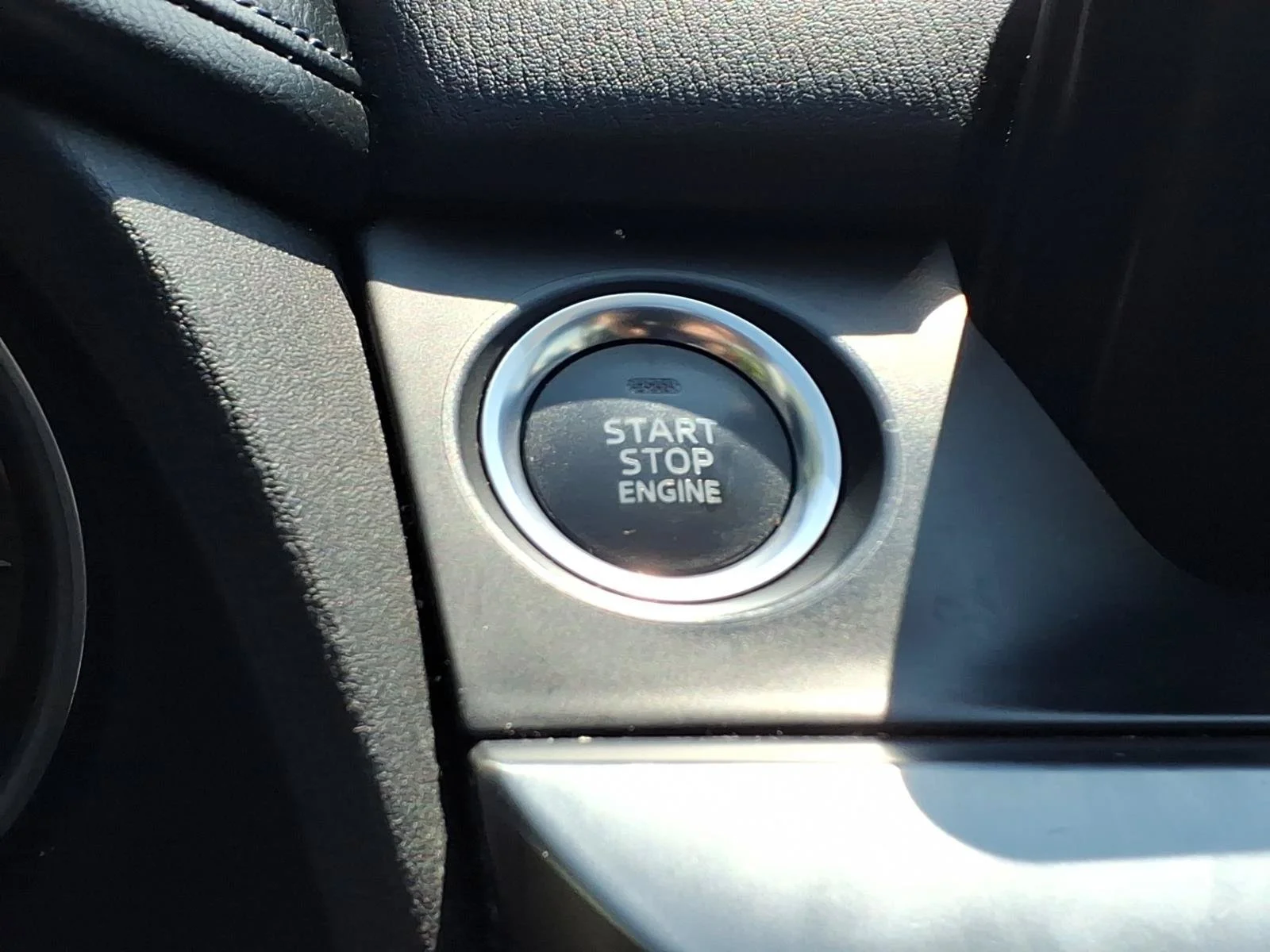 Used 2016 Titanium Flash Mica Mazda i Touring image 16