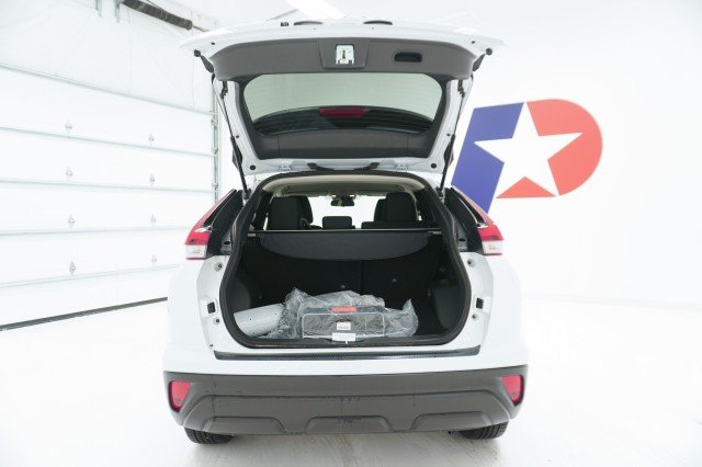 New 2026 White Diamond Mitsubishi LE 1.5T S-AWC image 7