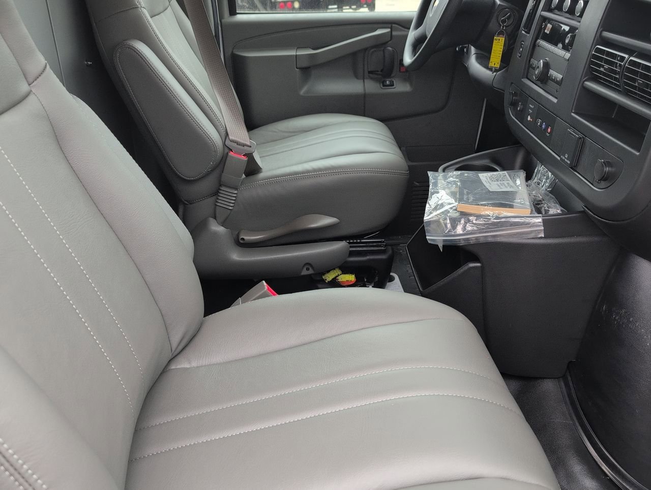 2025 Chevrolet Express Cargo Work Van - Photo 41