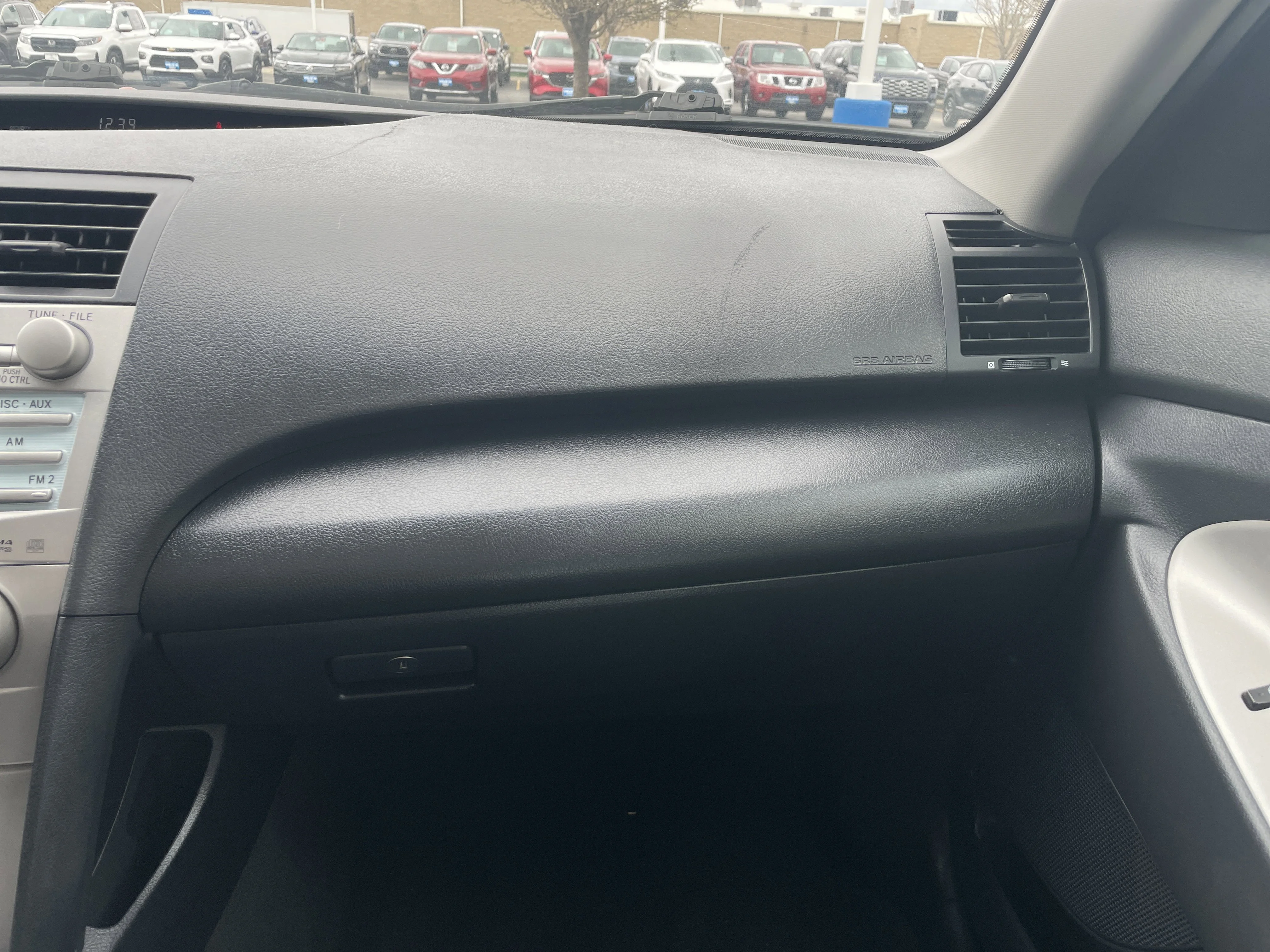 Used 2007 Aloe Green Metallic Toyota SE image 23