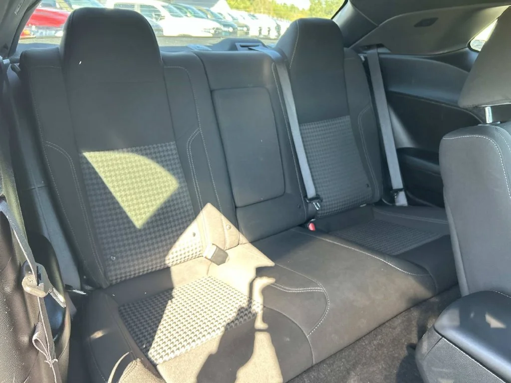 Used 2021 White Dodge SXT image 26