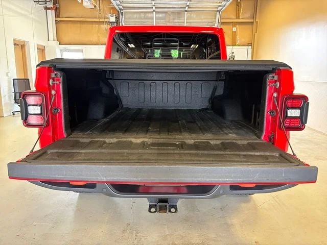 Used 2020 Red Clearcoat Jeep Mojave image 23
