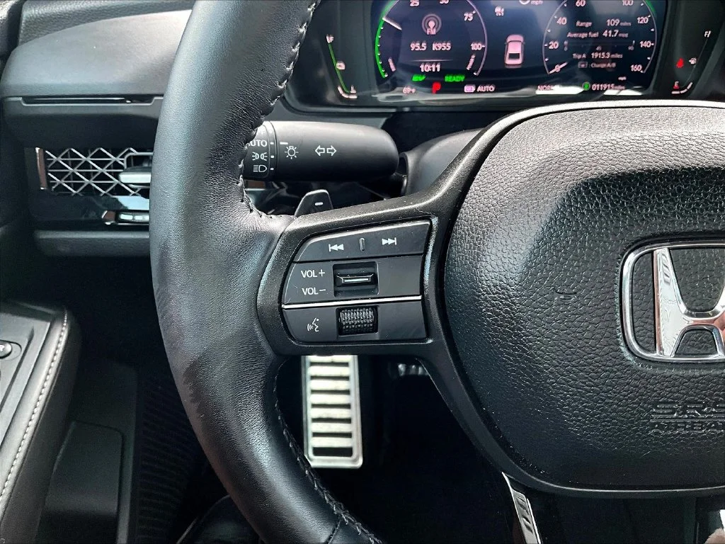 Used 2025 Silver Honda Sport image 15