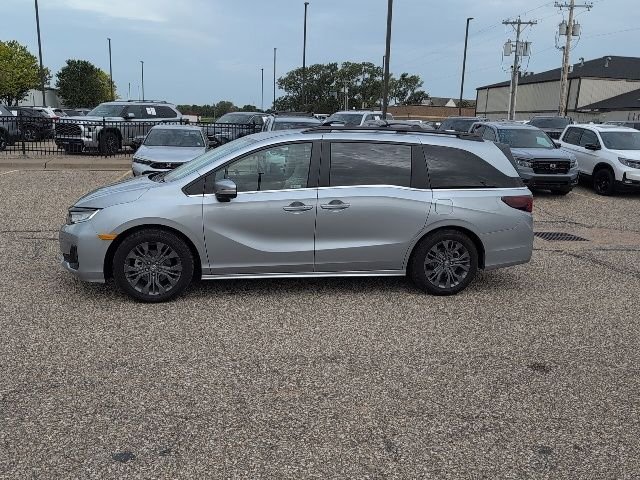 Used 2026 Silver Honda Touring image 2