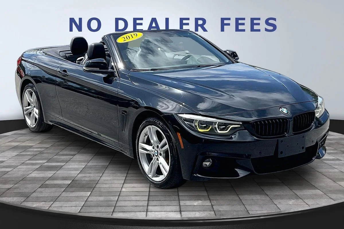 Used 2019 Black BMW xDrive image 3