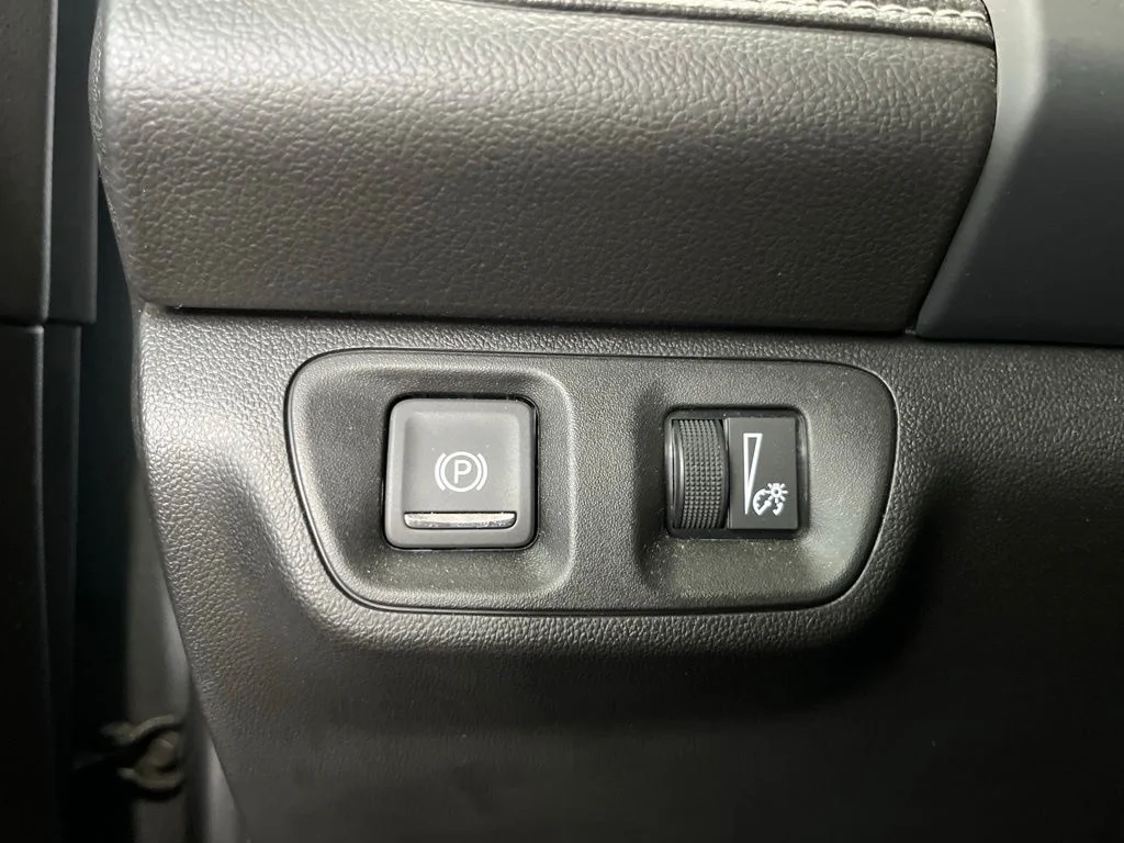 Used 2023 Silver GMC SLE image 13