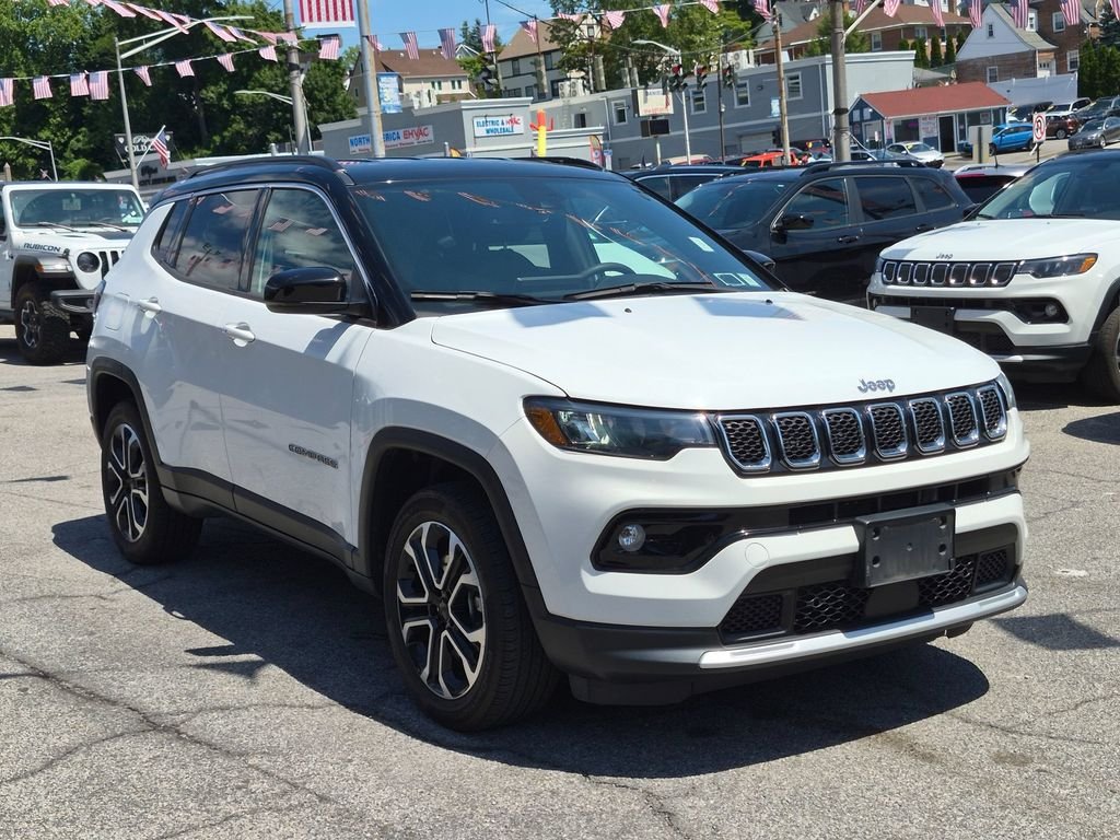 Used 2023 White Jeep Limited image 4