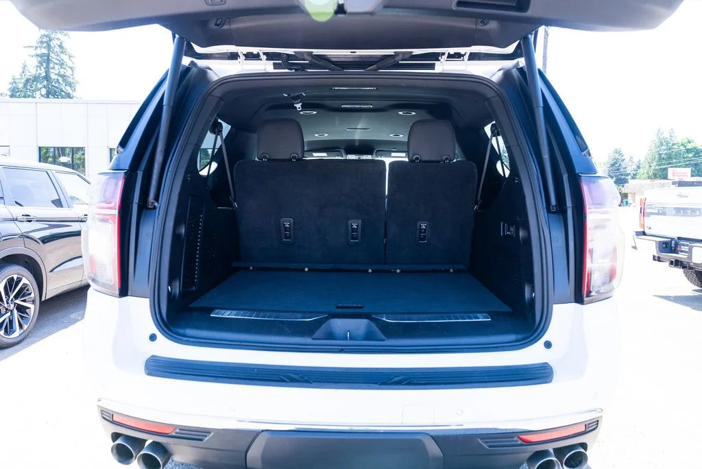 Used 2023 White Chevrolet Premier image 7