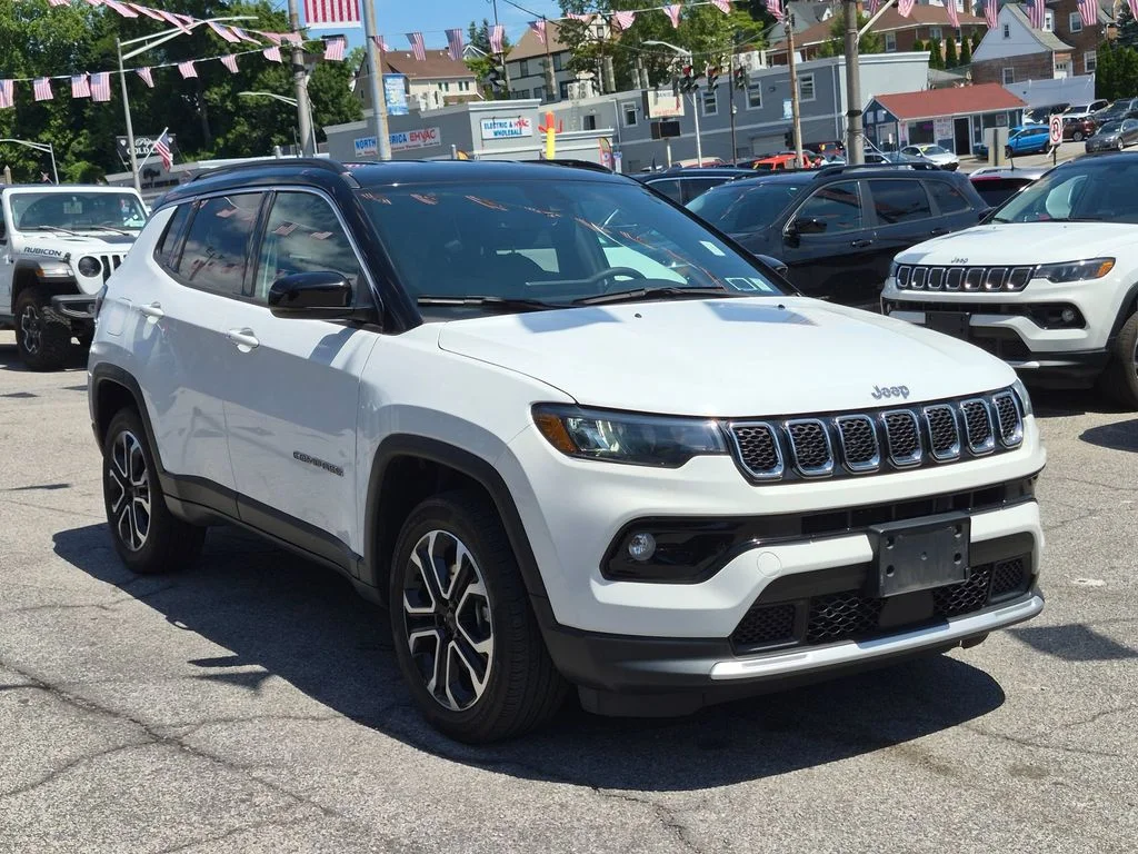 Used 2023 White Jeep Limited image 4