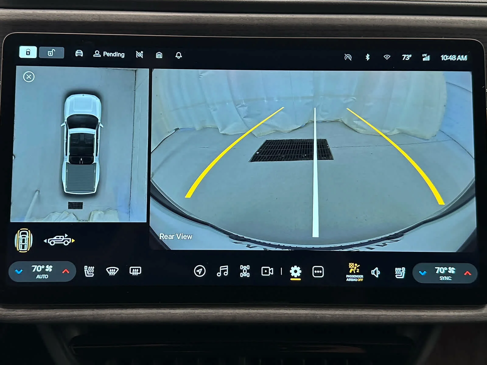 Used 2025 LA Silver Rivian Adventure image 34