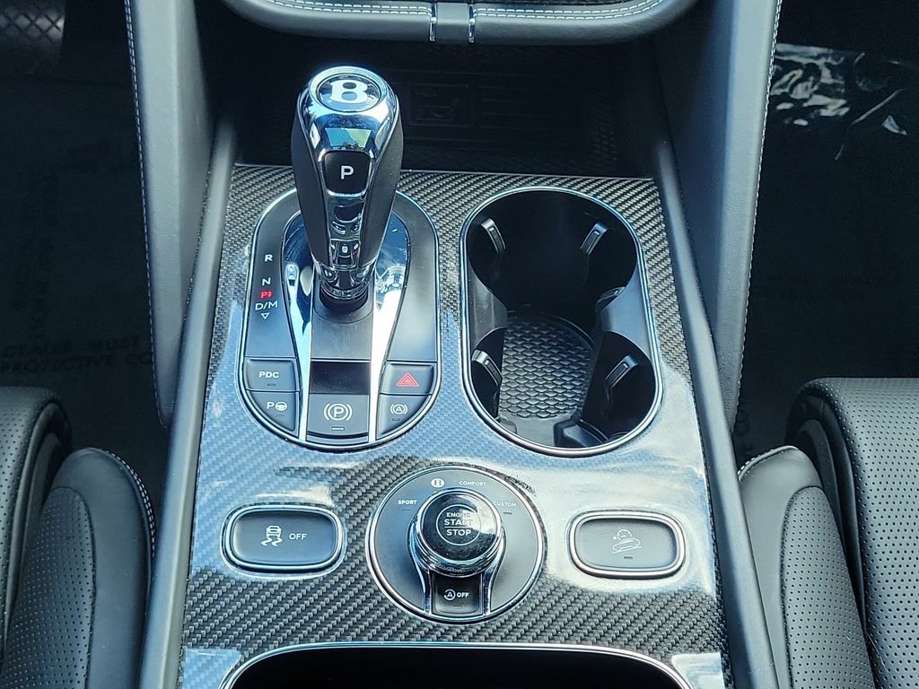 Used 2021  Bentley V8 image 20