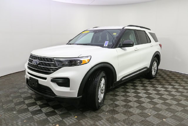 Used 2023 White Ford XLT image 5
