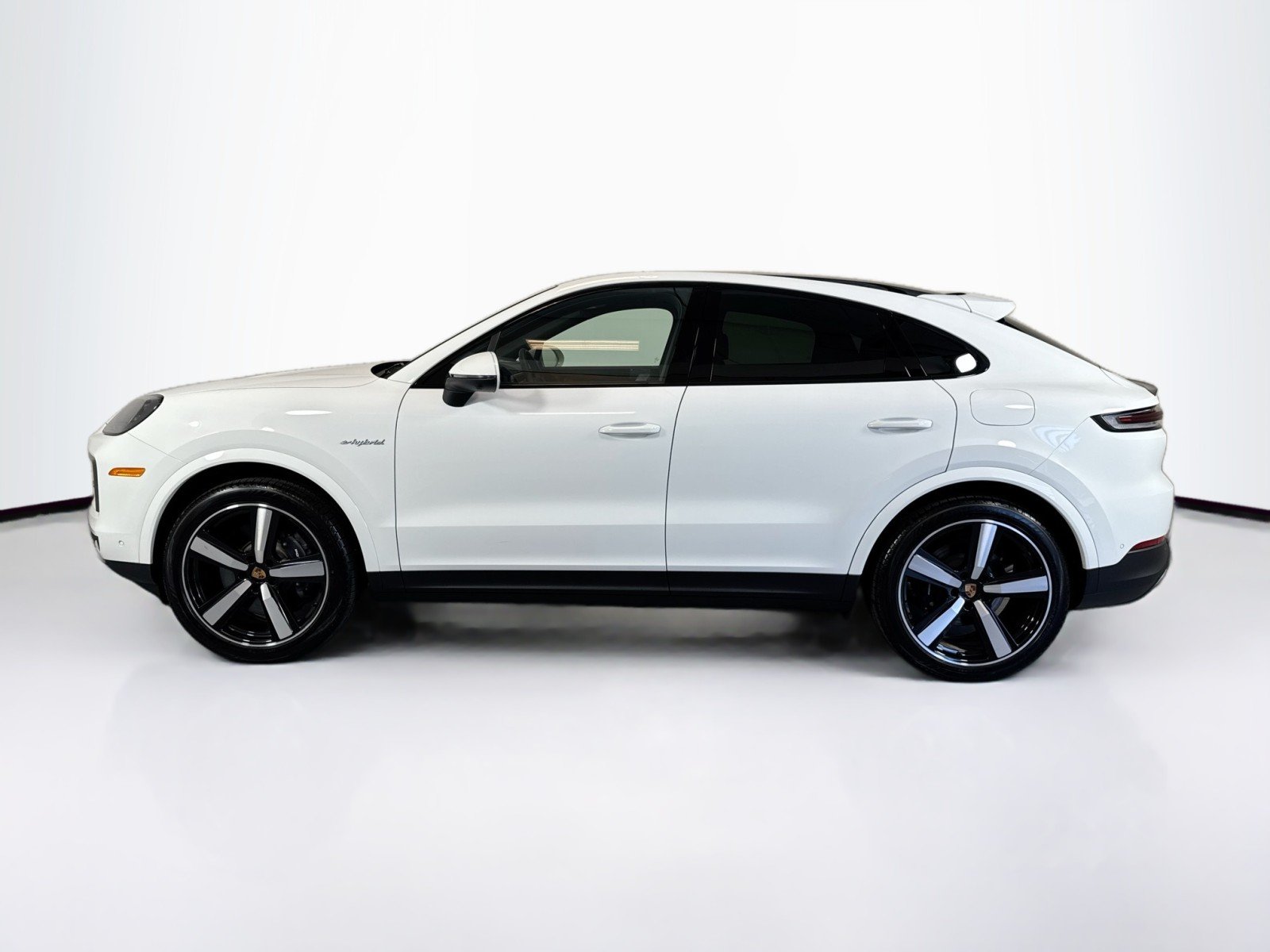New 2025 White Porsche E-Hybrid image 2