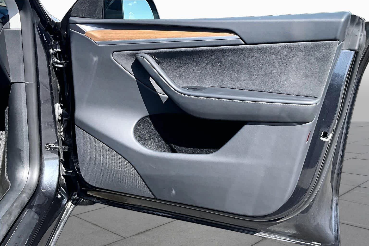 Used 2025 Stealth Grey Tesla Long Range image 20