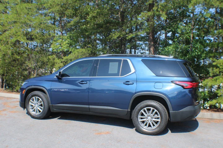 Used 2023 Northsky Blue Metallic Chevrolet LT Leather image 3