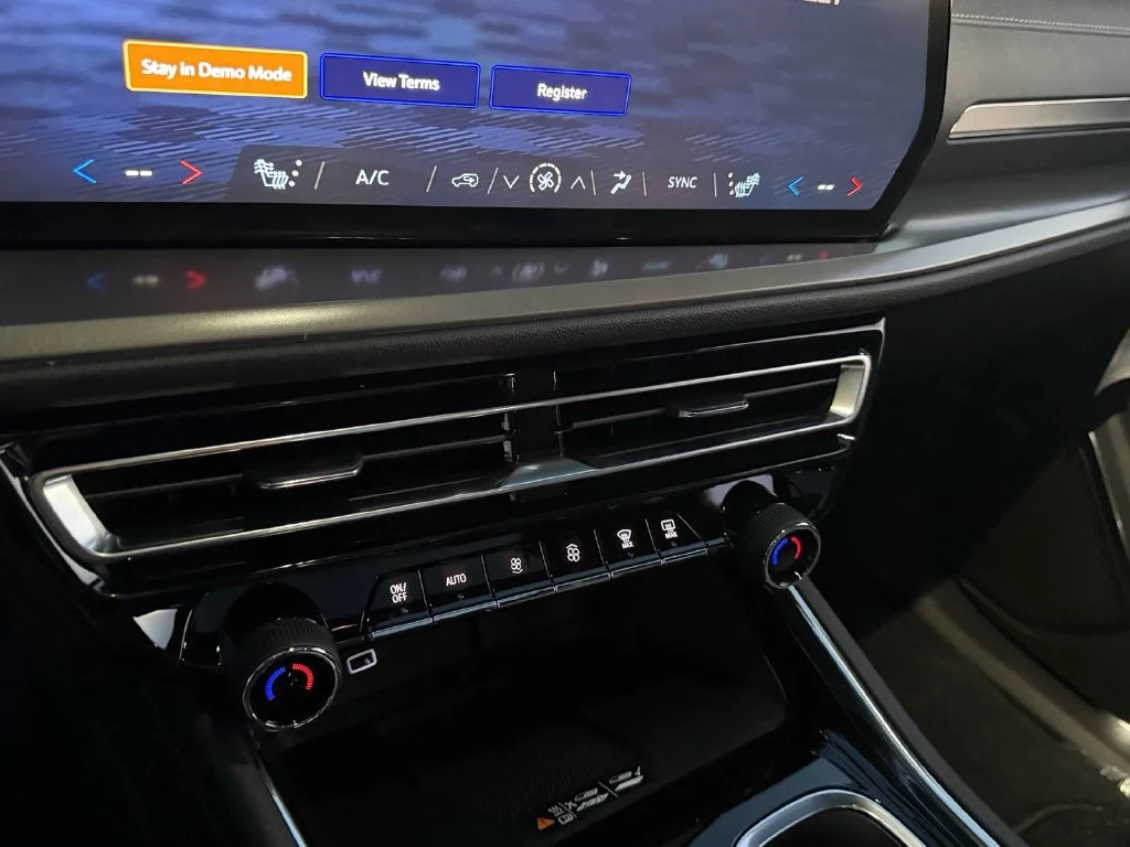 2027 Chevrolet Traverse LT - Photo 14