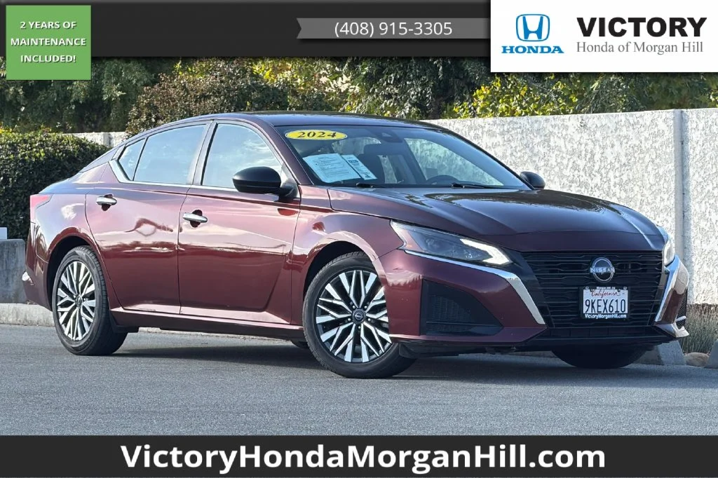 Used 2024 Garnet Pearl Metallic Nissan 2.5 SV image 1