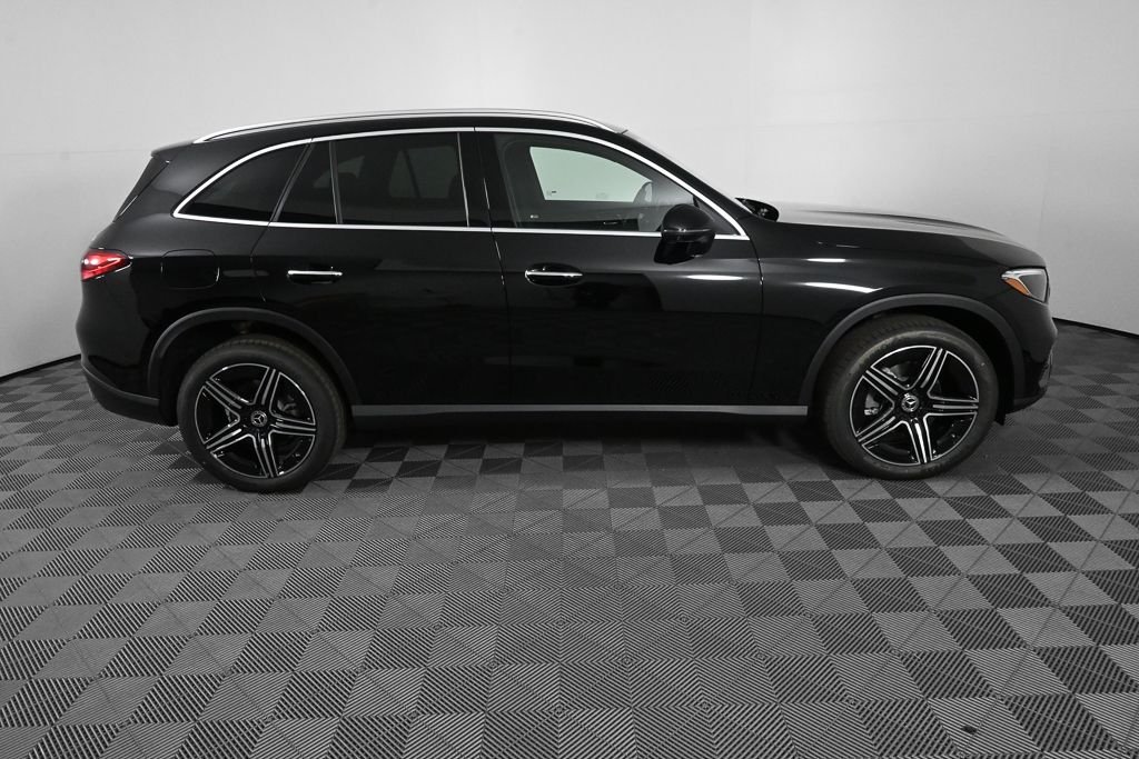 New 2026 Black Mercedes-Benz GLC 300 image 24