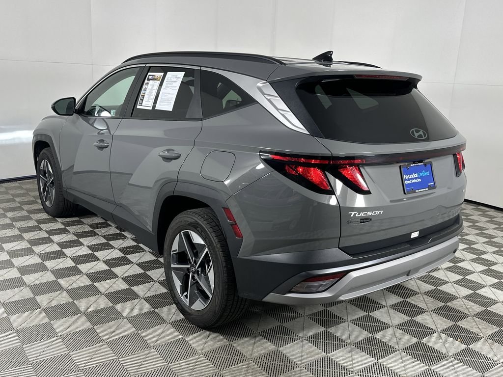 Used 2025 Hampton Gray Hyundai SEL image 6