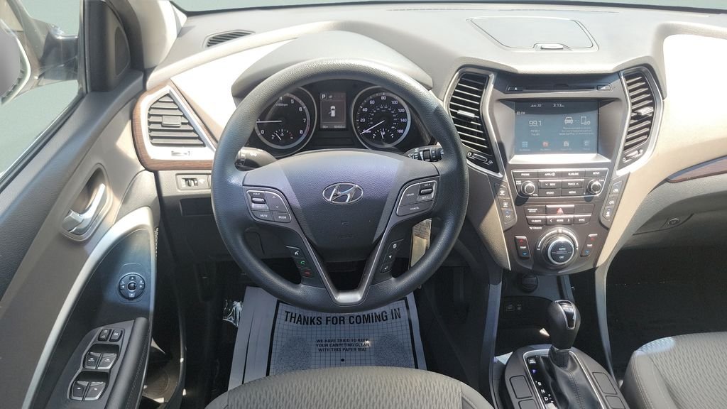 Used 2017 White Hyundai SE image 12