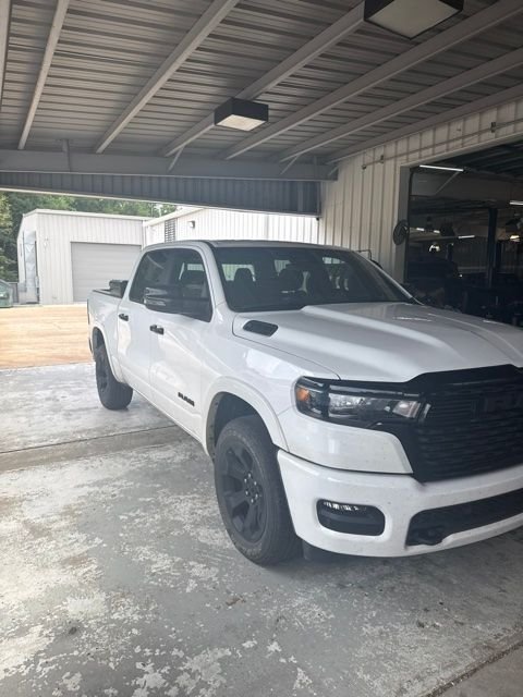 Used 2025 White Ram Big Horn/Lone Star image 3