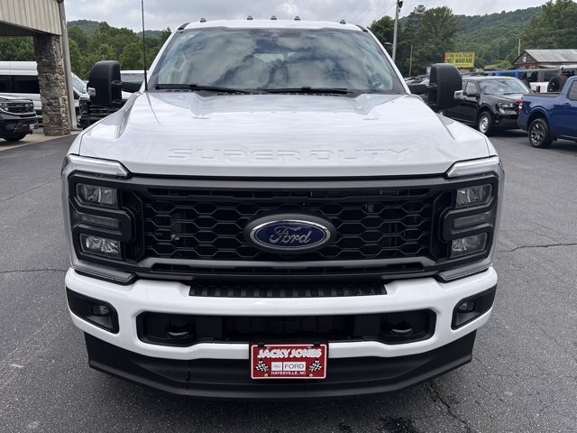 New 2026 Oxford White Ford F-350® XL image 3