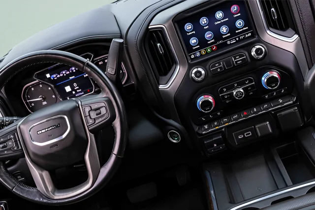 Used 2022 Blue GMC Denali image 16