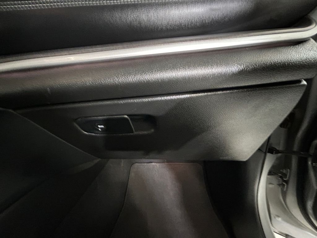 Used 2023 Silver Jeep Limited image 24