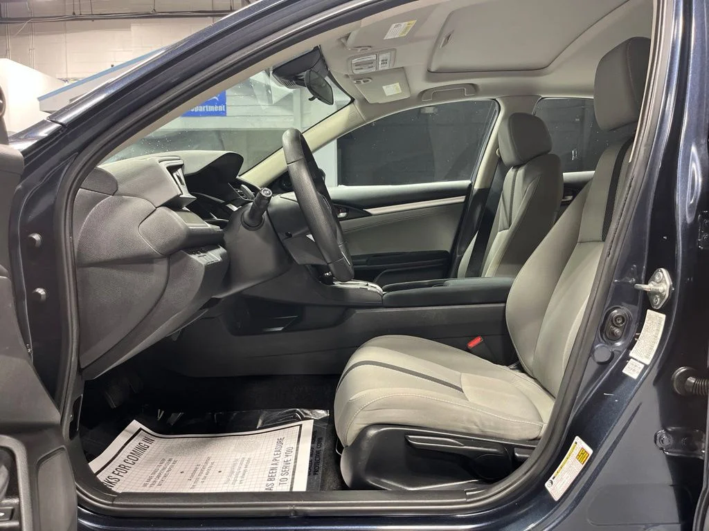 Certified Used 2017  Honda EX-T image 11