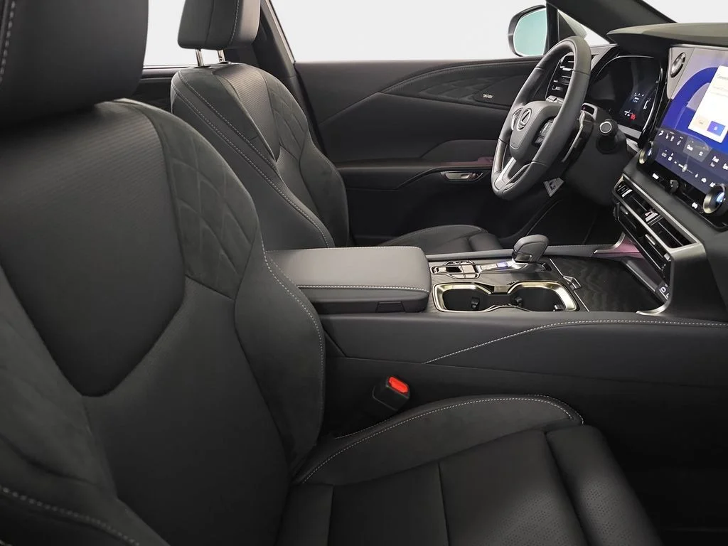 New 2026 Iridium Lexus LUXURY image 9