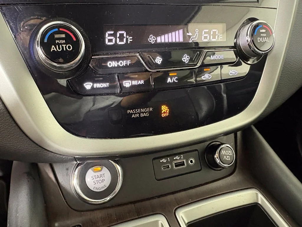 Used 2019 Orange Nissan Platinum image 31