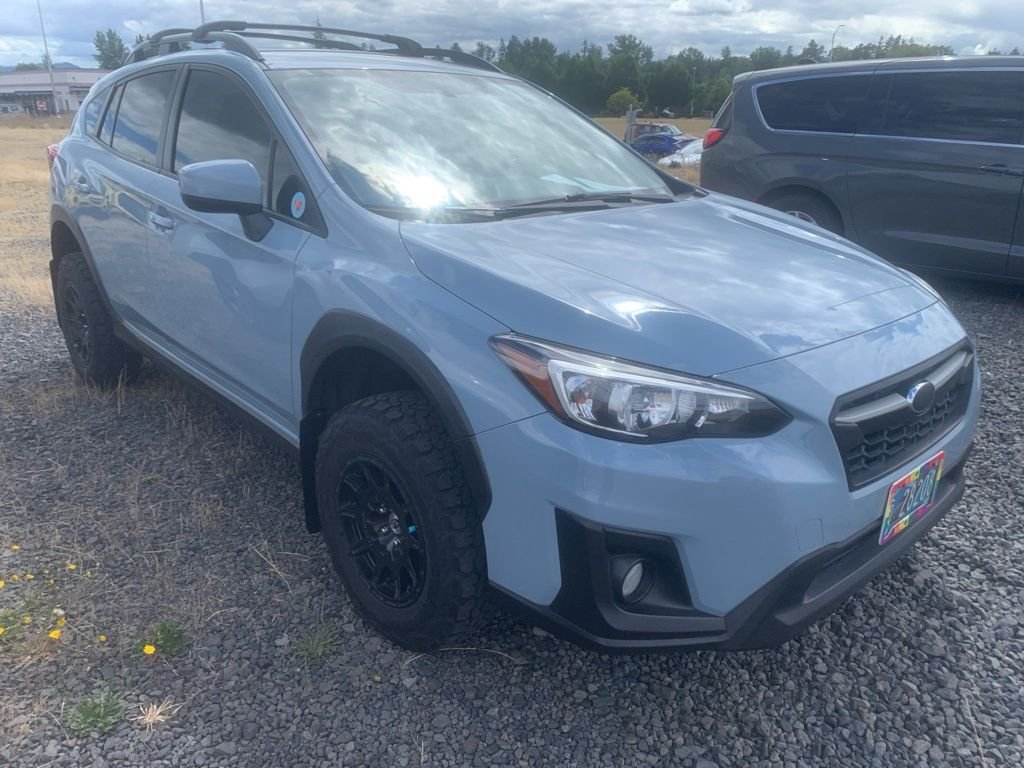 Used 2018 Cool Gray Khaki Subaru 2.0i Premium image 5