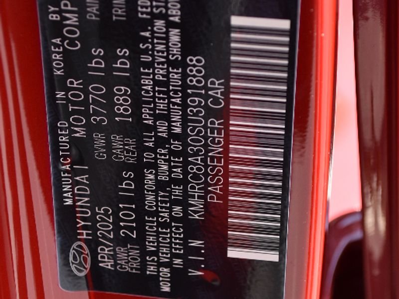 Used 2025 ULTIMATE RED Hyundai Limited image 30